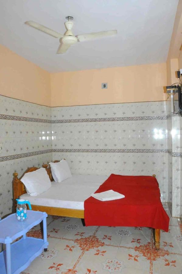 Sri Kanya Residency Srikalahasti Exteriér fotografie